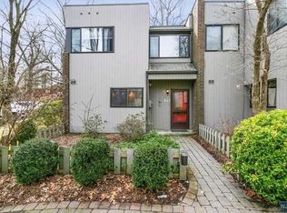 231 Pond Ter, Township Of Washington, NJ 07676