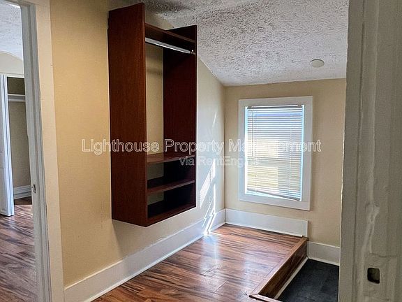 2nd image of 219 E North St #2