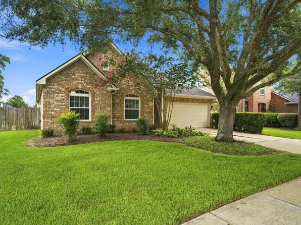 3403 Appleton Dr, Pearland, TX 77584