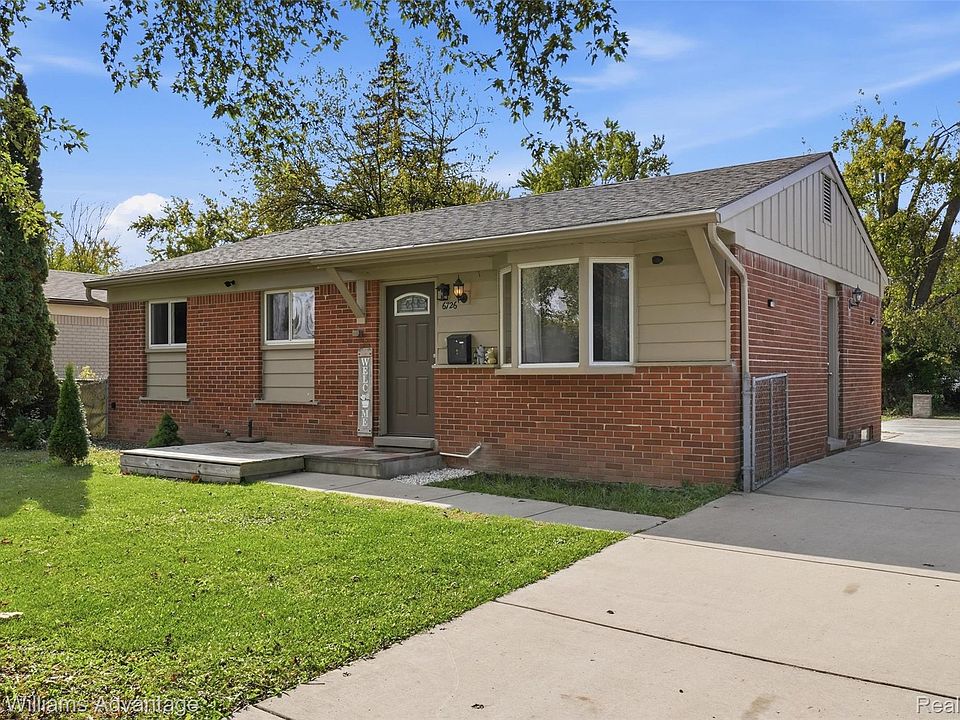 6726 Niagara St, photo 2