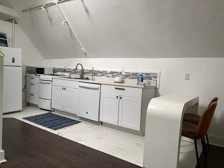 1235 Josephine St #3 — Photo 5