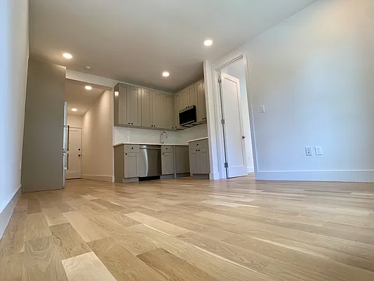 Rented by Building Equity Real Estate LLC | media 13