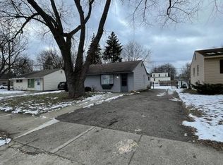 715 Stirling St, Pontiac, MI 48340