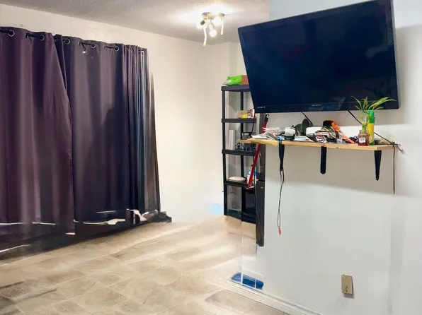 10 Eddystone Ave #116, Toronto, ON M3N 2T2