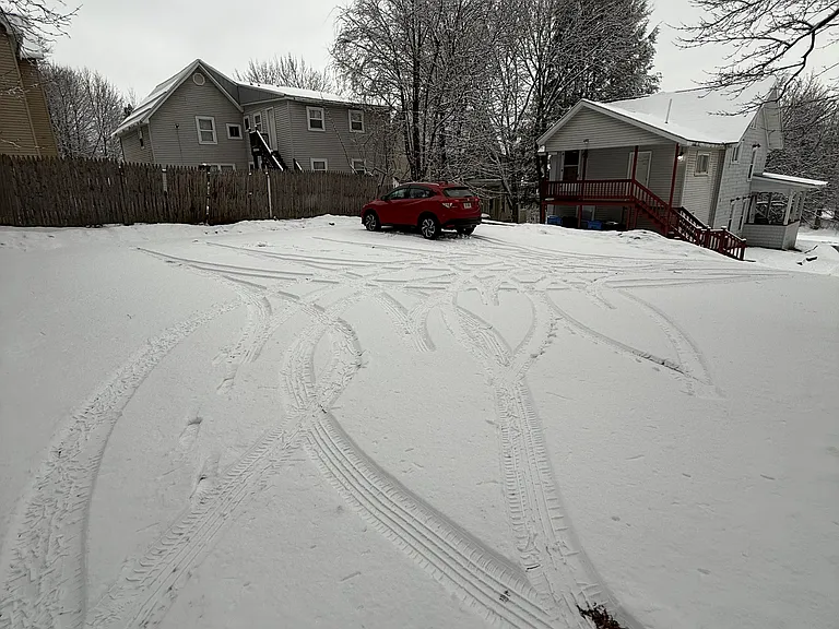 63 Groton Ave — Photo 22