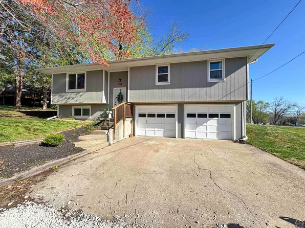 104 E Ohio St, Highland, KS 66035