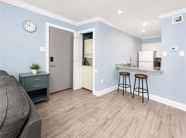 4833 Zenith St #2 — Photo 11