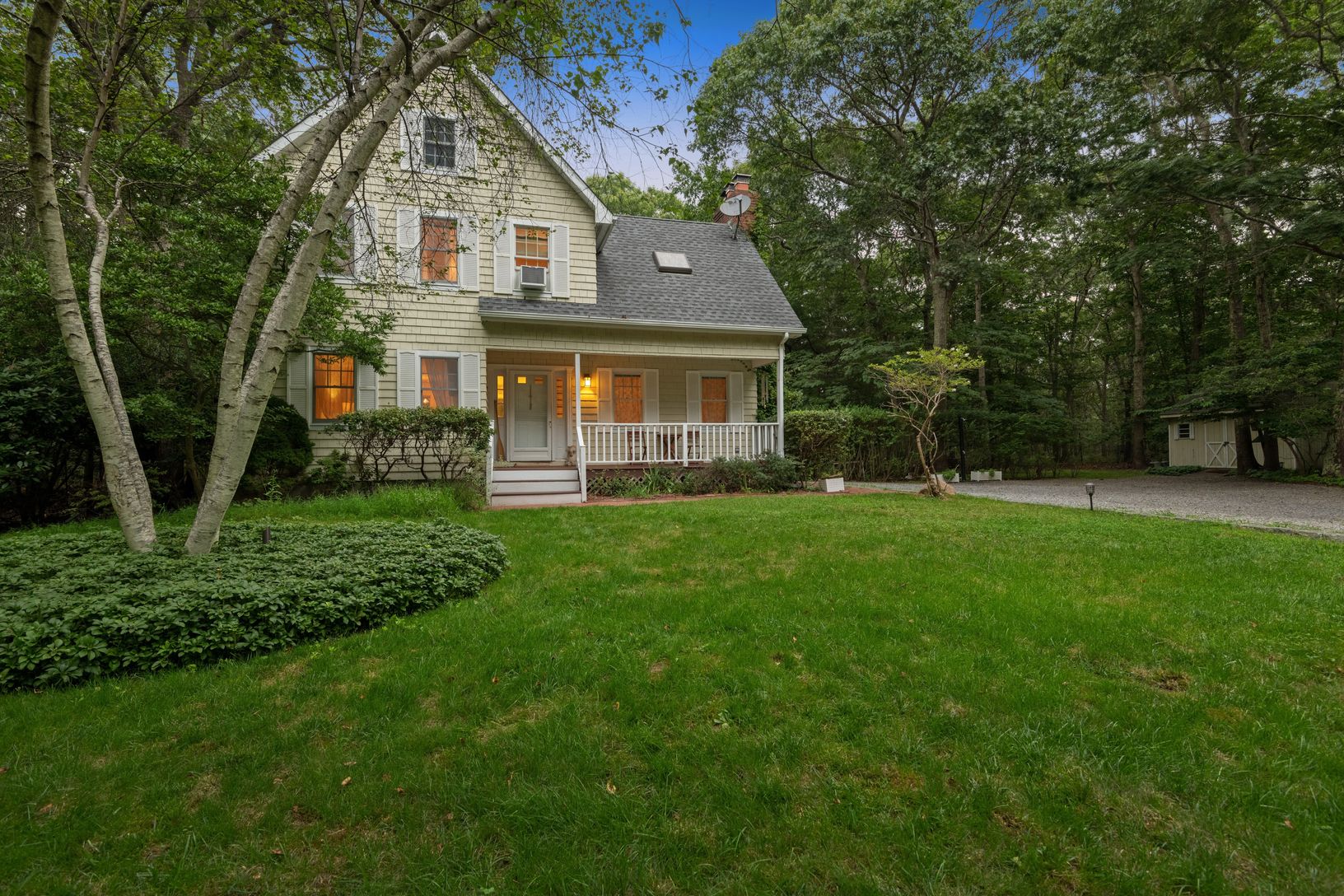  Charming home sitting on shy acre