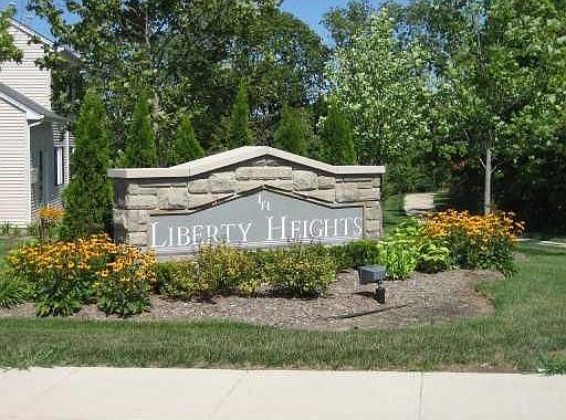 2nd image of 2076 Liberty Hts