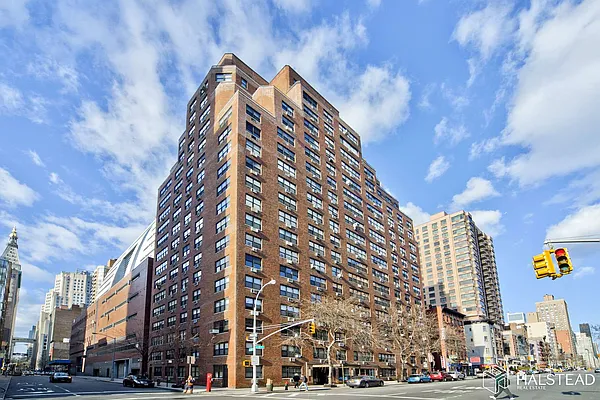 Sold by Halstead Real Estate | media 8