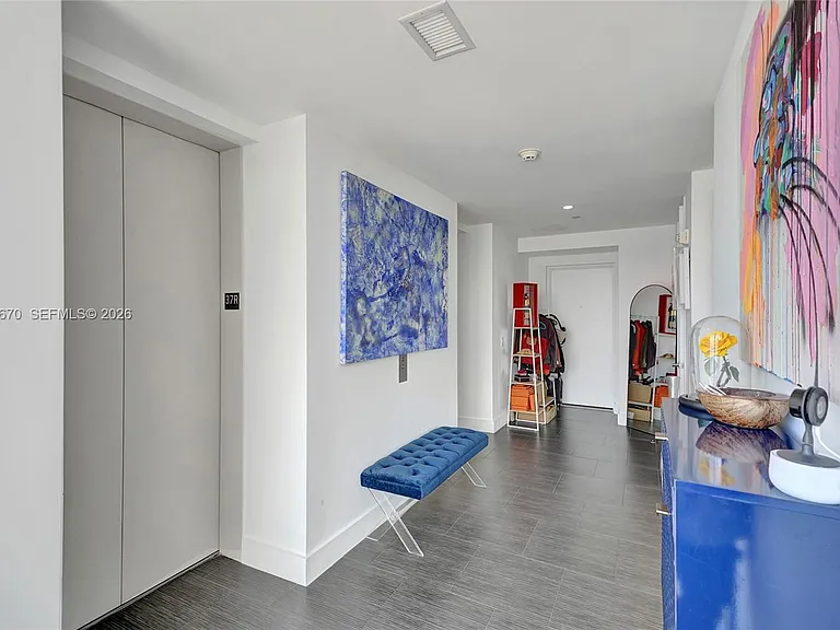 1100 Biscayne Blvd #3708S — Photo 2