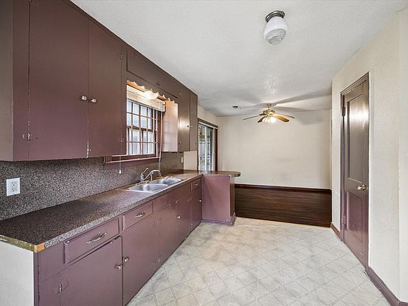 3rd image of 5711 Pardee St