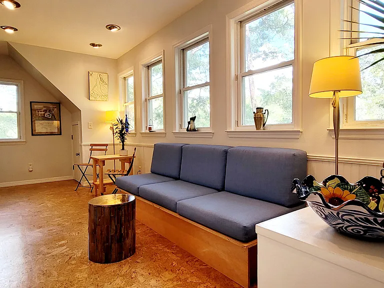 69 Apple Ct #A — Photo 7