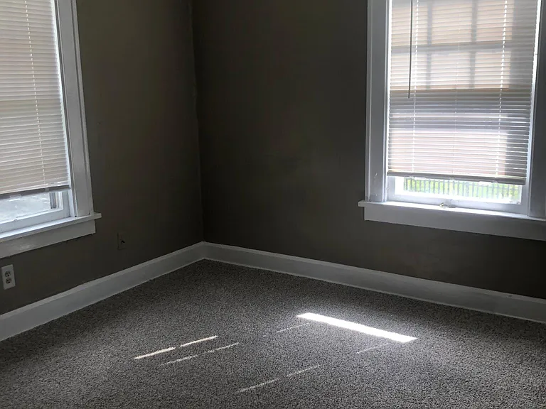 320 Carroll St — Photo 2