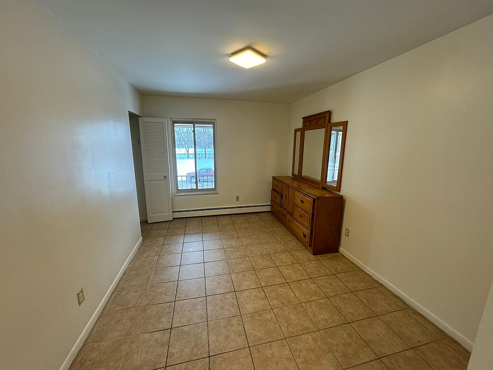 1st image of 16267 Aurora Ave APT 17