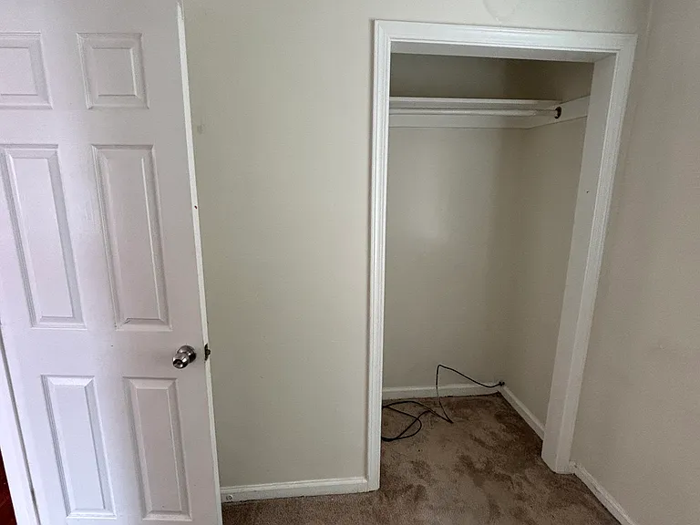 1034 Ronan Ave — Photo 5
