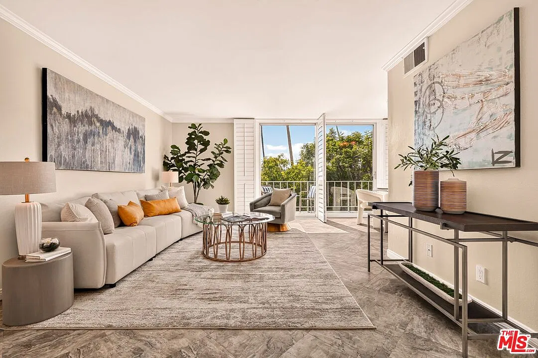 1 bed, 1.0 bath, 719 sqft, $3,800 — Photo 4