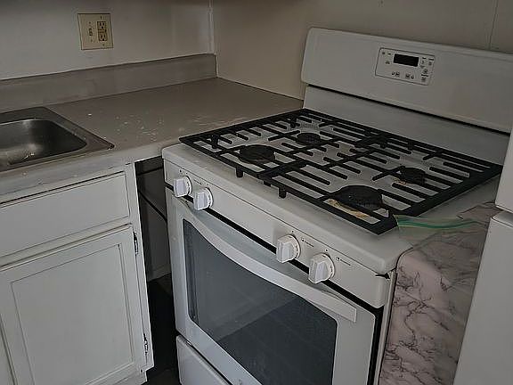 2nd image of 2797 Dawnview Dr