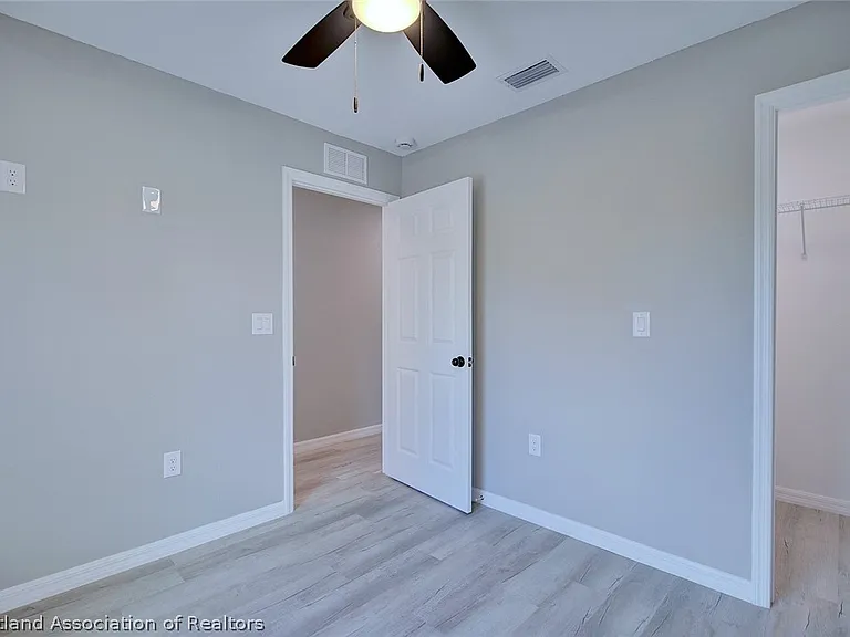 544 Vanguard Ave NW — Photo 16