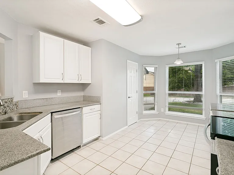 2236 Ryan Rdg — Photo 11