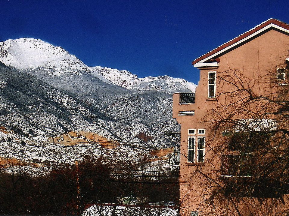 Fabulous views of Pikes Peak and Cheyenne Mountain!