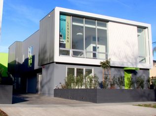 852 N Sycamore Ave, Los Angeles, CA 90038