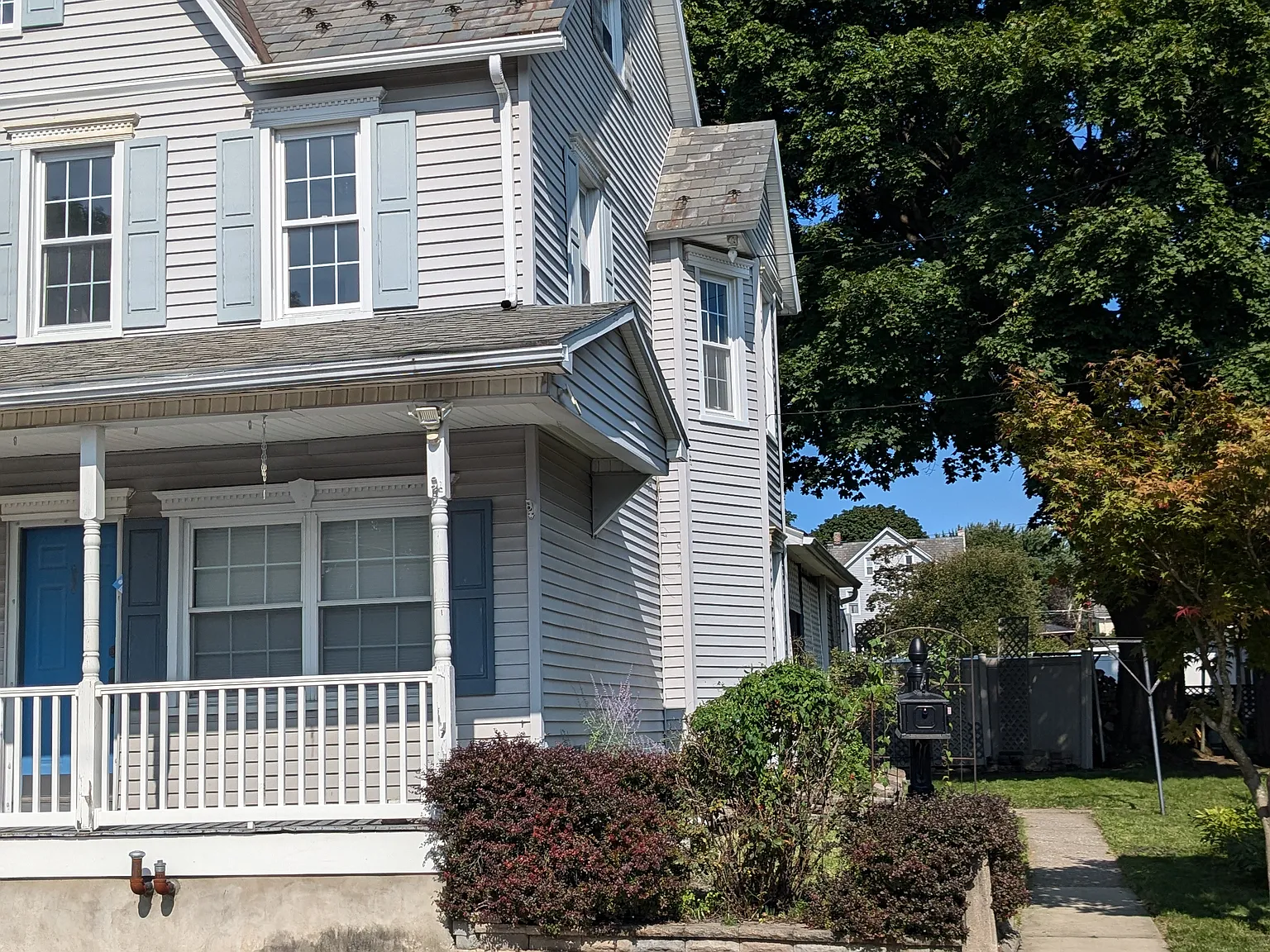 3 bed, 1278 sqft, $1,825 — Photo 1