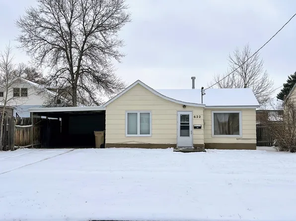 622 2nd St NE, Minot, ND 58703