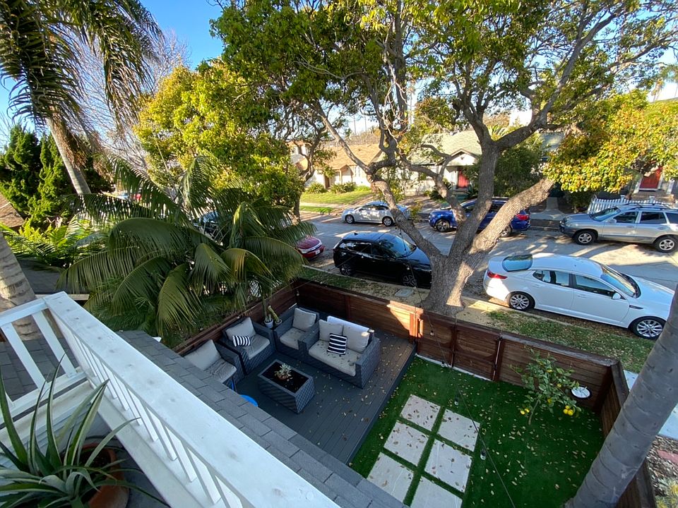 2nd image of 4753 Lotus St