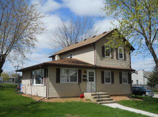 106 Water St, Waunakee, WI 53597