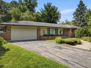 1215 Forest Dr, Elgin, IL 60123