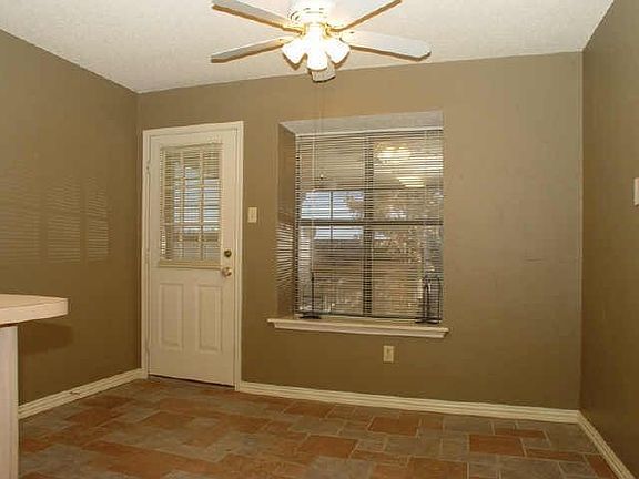 4th image of 705 Burr Oak Dr