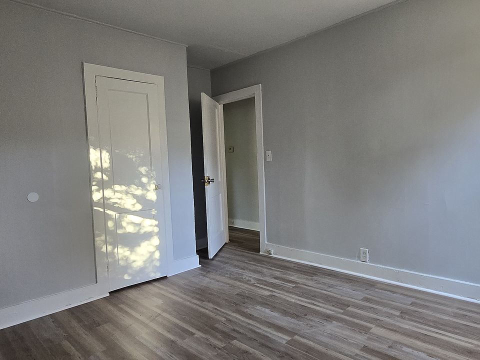Bedroom-2-view-2