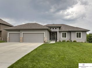 2204 Oriole Dr, Bellevue, NE 68123