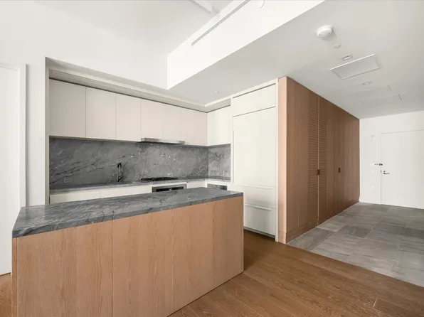 77 Greenwich Street image 8 of 16