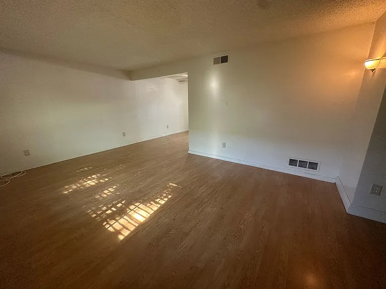 8879 Salmon Falls Dr #C — Photo 5