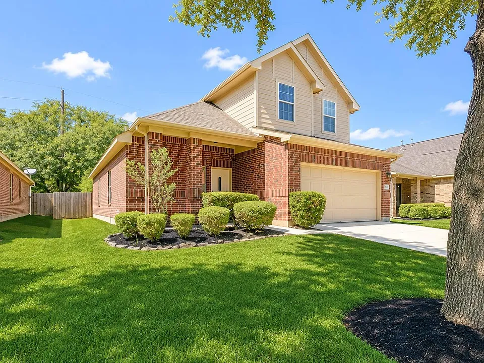 10311 Whisper Bluff Dr