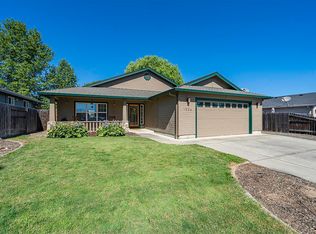1326 Andrew Dr, Medford, OR 97501