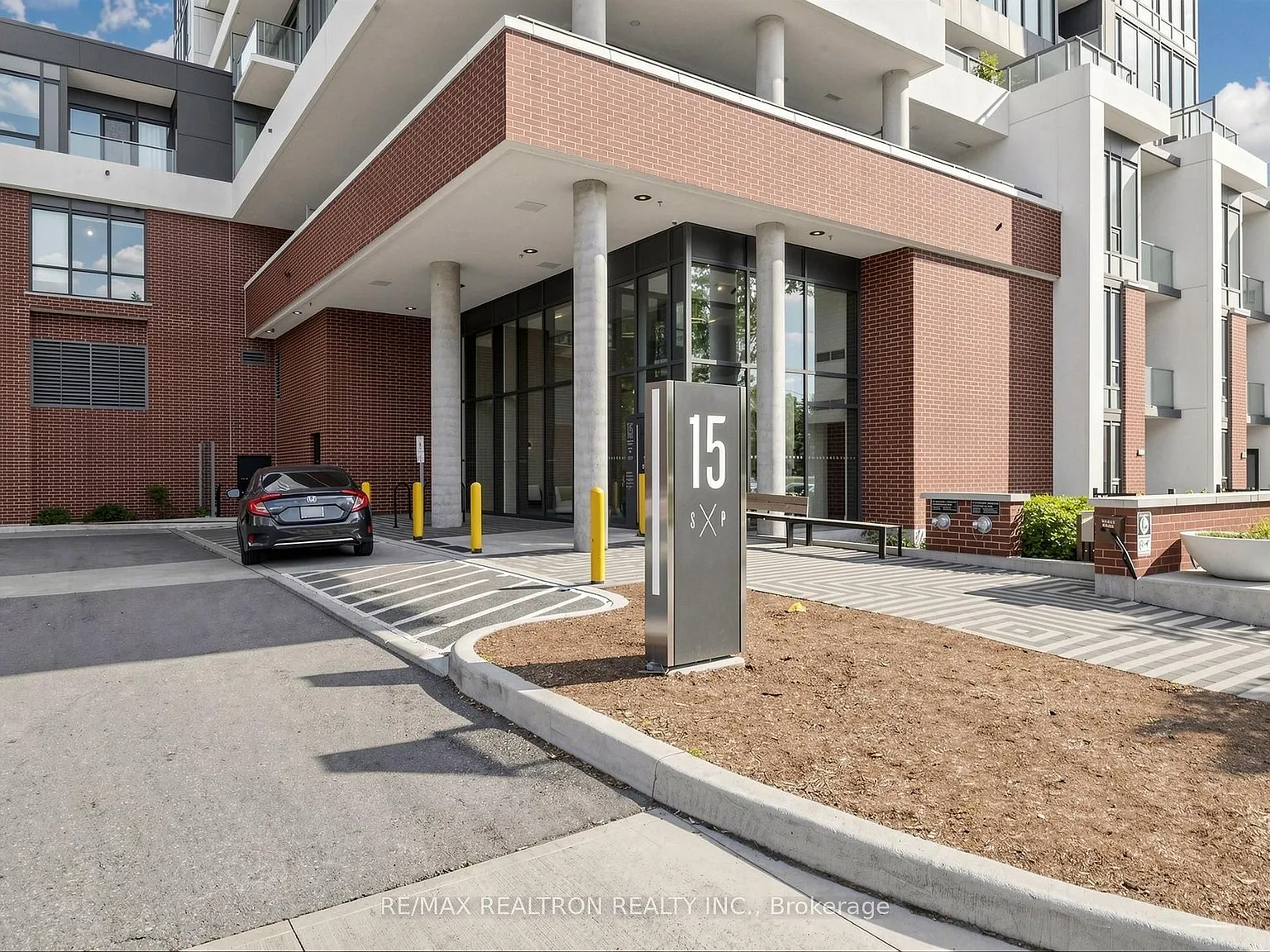 2 bed, $1,900 — Photo 4