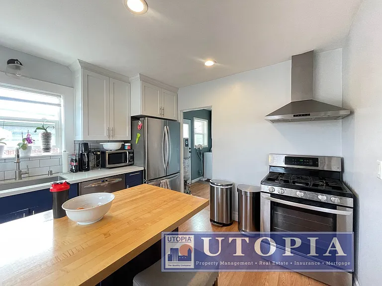 3101 Paul Sweet Rd — Photo 5