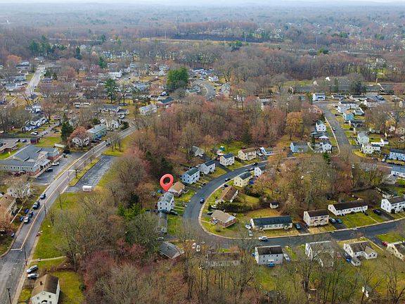 5th image of 76-78 Higbie Drive