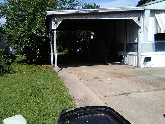 2nd image of 614 Peacock Cir
