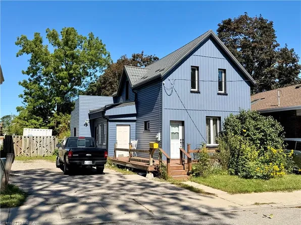 112 Arthur St, Brantford, ON N3S 3J4