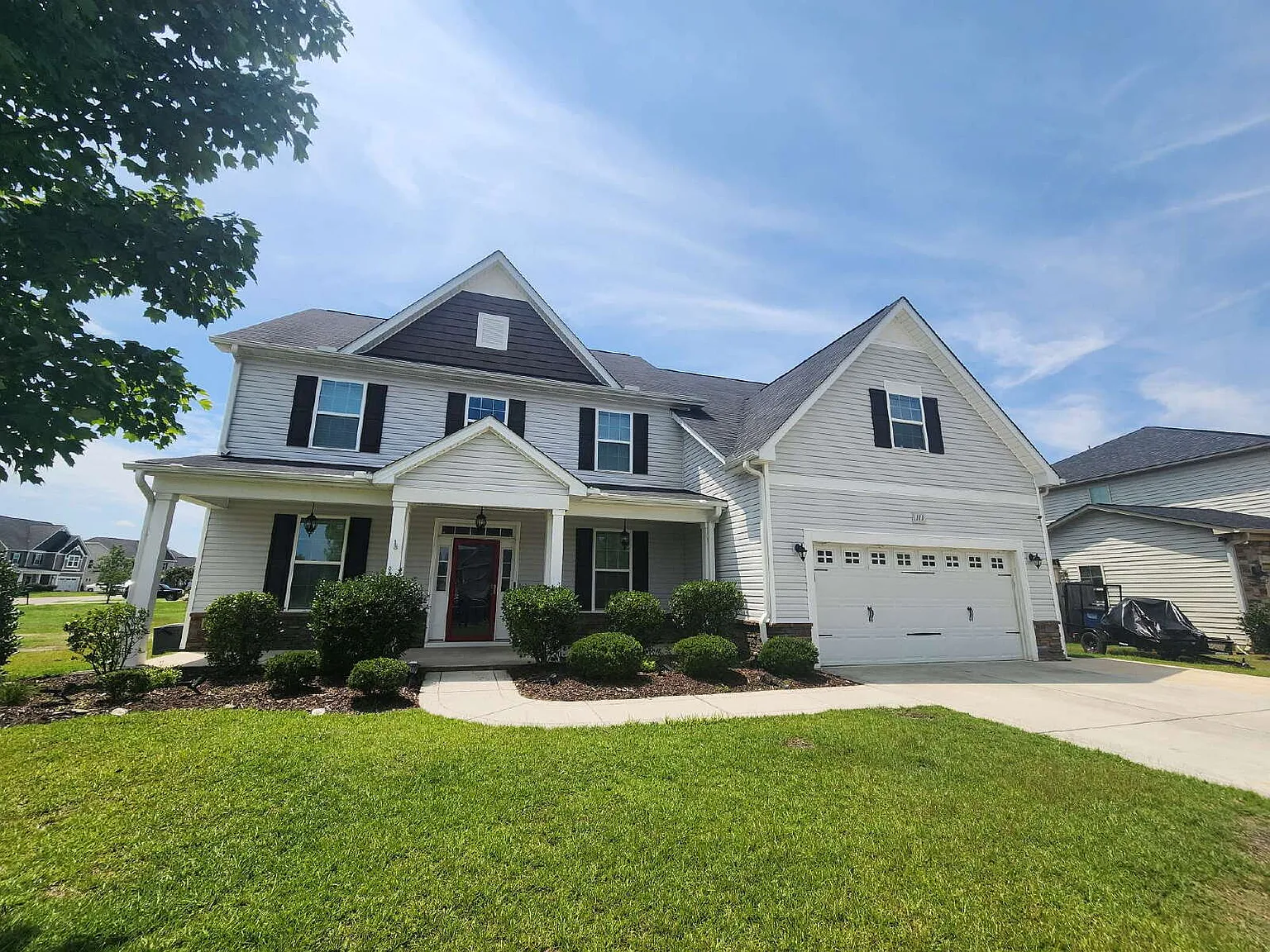 5 bed, 4.0 bath, 3453 sqft, $2,495 — Photo 2