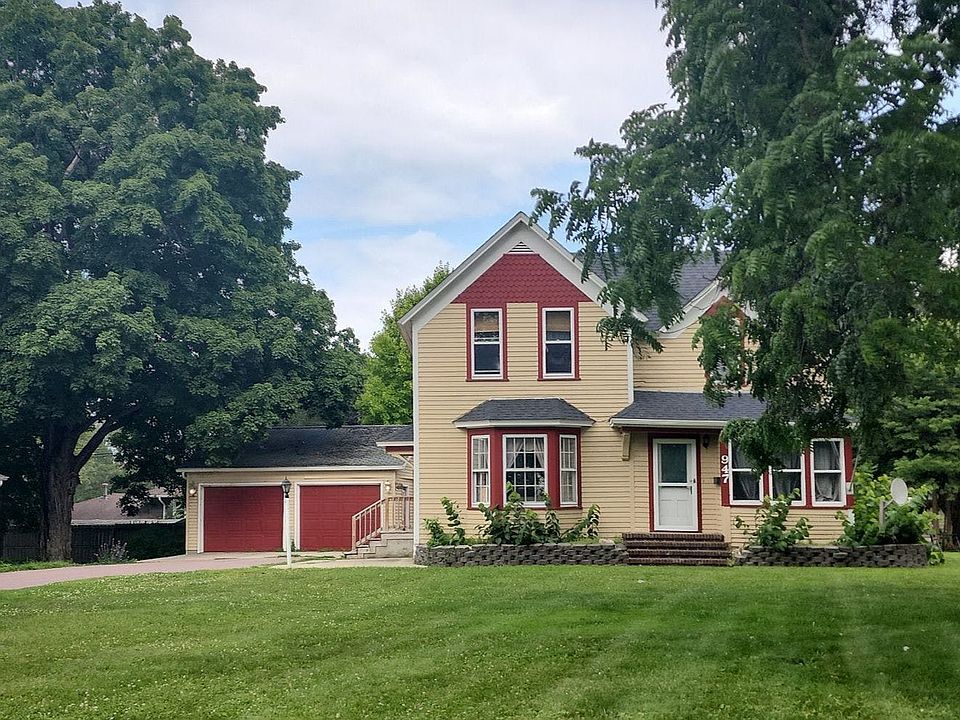 1st image of 947 Albion Ave