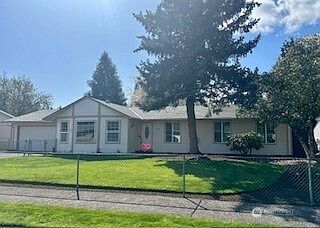 3rd image of 2106 NE 96th Court