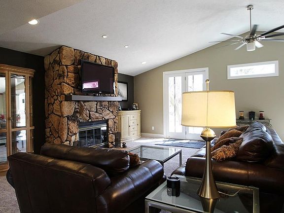 4th image of 4430 Pine Lake Dr