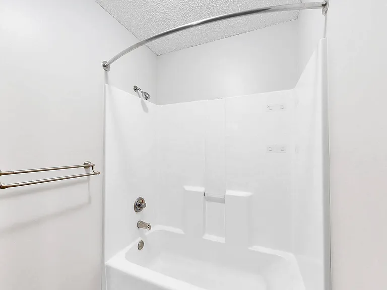 Cedar Pointe Townhomes — Photo 85