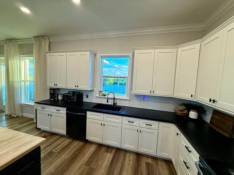 3533 Sky Valley Ln — Photo 8
