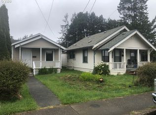 1744 Maple St, North Bend, OR 97459